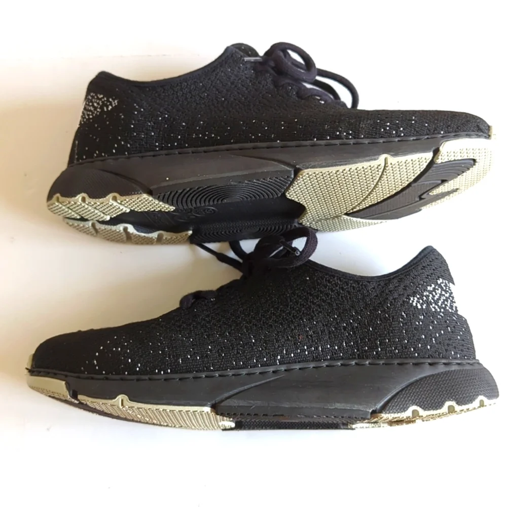NWT Hammacher Schlemmer Clinically Proven Stabilized Walking Shoes Axis 5.5